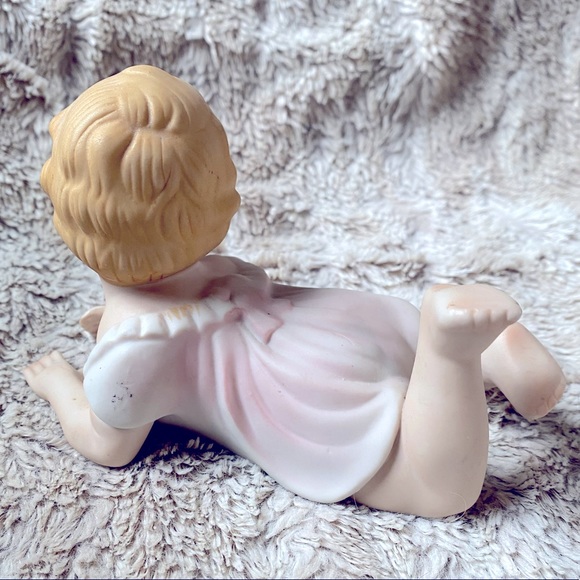 Vintage Bisque Porcelain Piano Baby Girl Hand-Painted Statue Figurine - Picture 6 of 7